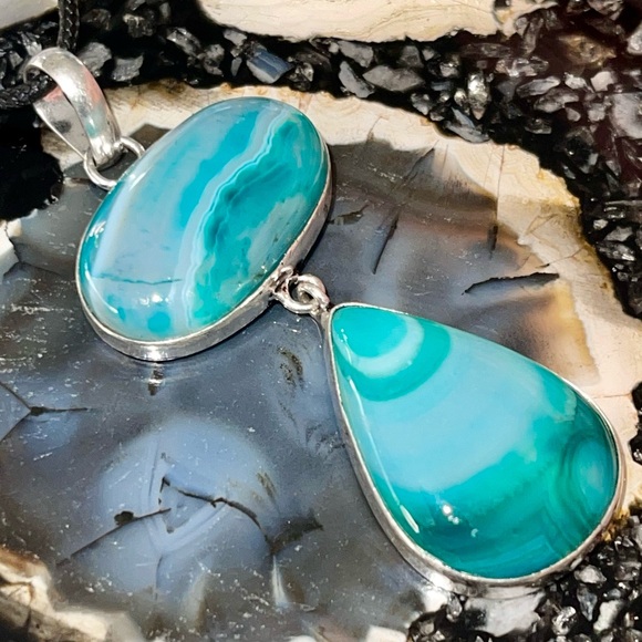 Botswana Lace Agate Pendant 2 7/8” - Picture 14 of 16